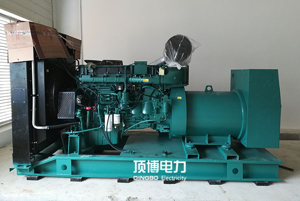 300KW沃爾沃柴油發(fā)電機(jī)組 300KW沃爾沃柴油發(fā)電機(jī)組