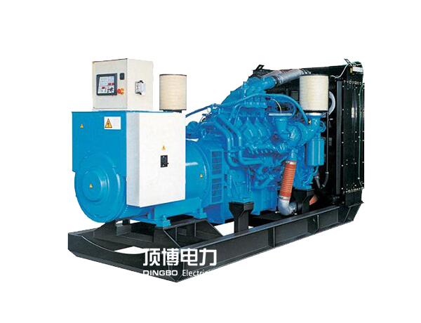 300KW奔馳柴油發電機組 300KW奔馳柴油發電機組
